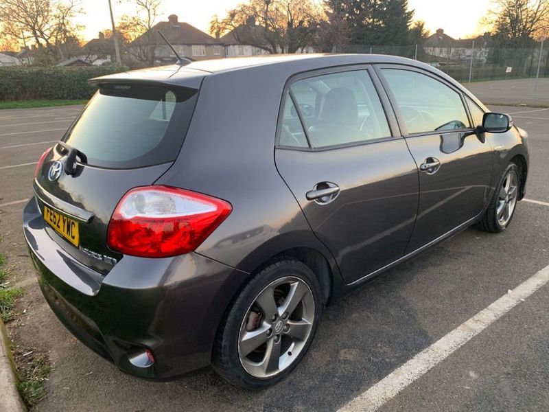 Toyota Auris 2012 (62 Reg) 1.8 T Spirit CVT 5dr – First Class Cars